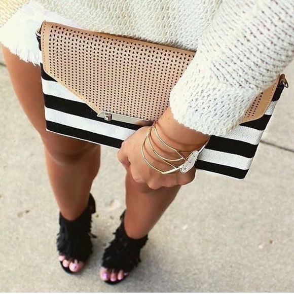 Stella & Dot Handbags - Stella & Dot Clutch